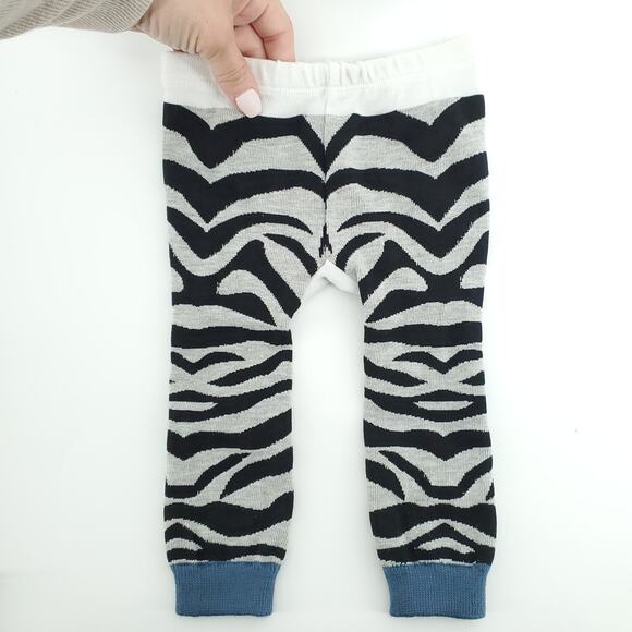 Doodle Pants NWOT Zebra Black & White Zebra Print w/ Tail  Legging Small 3-12mo - Picture 4 of 5